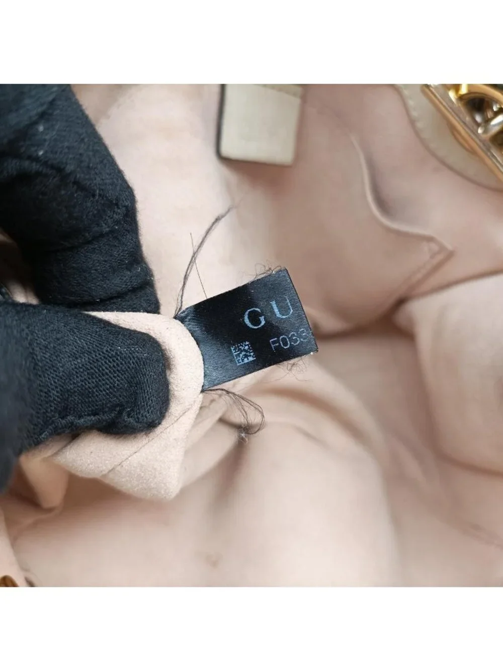 Gucci brand color